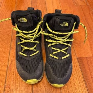 Boys North Face Hiking Boots (Size 2) - Waterproof